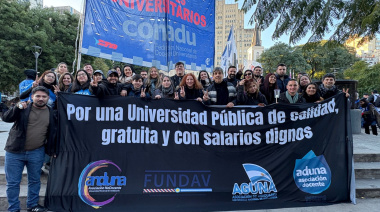 UNDAV: la Mesa Gremial Interclaustro fue parte de la marcha de antorchas