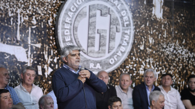 Correa: "Los argentinos no nos estamos muriendo sino resistiendo a los que entregan la soberanía"