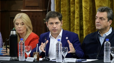 Tras el DNU, Kicillof encabezó una reunión con dirigentes de Unión por la Patria