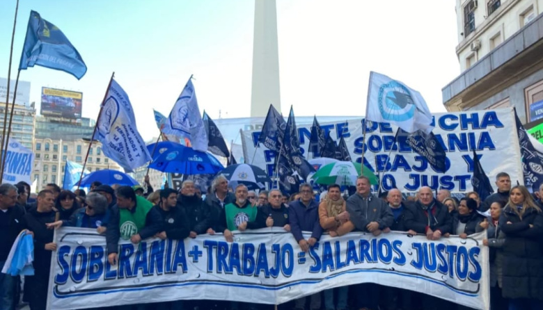 El Frente de Lucha movilizó hacia el Ministerio que conduce Federico Sturzenegger