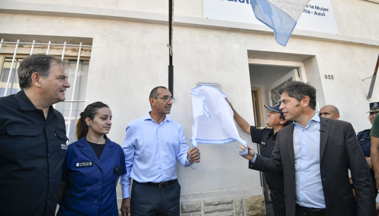 Kicillof inauguró el nuevo edificio de la Comisaría de la Mujer y Familia
