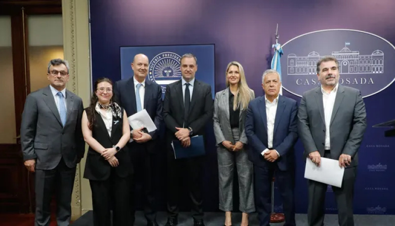 El Gobierno presentó el informe final del Consejo de Mayo