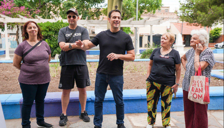 Julián Álvarez recorrió la puesta en valor de la Plaza Concordia