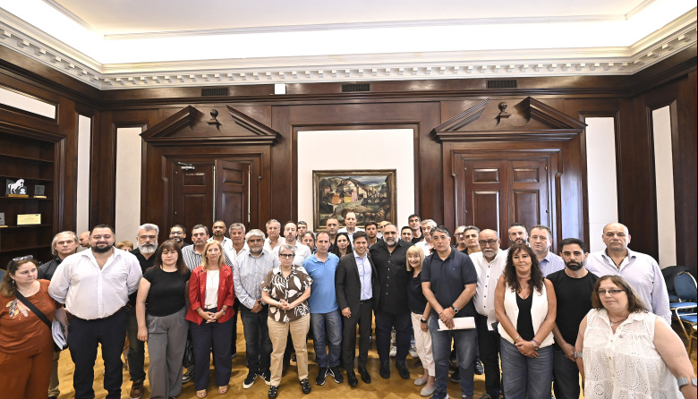 La Provincia mantiene abierta la paritaria y convocará a los gremios a una nueva reunión en enero 2026