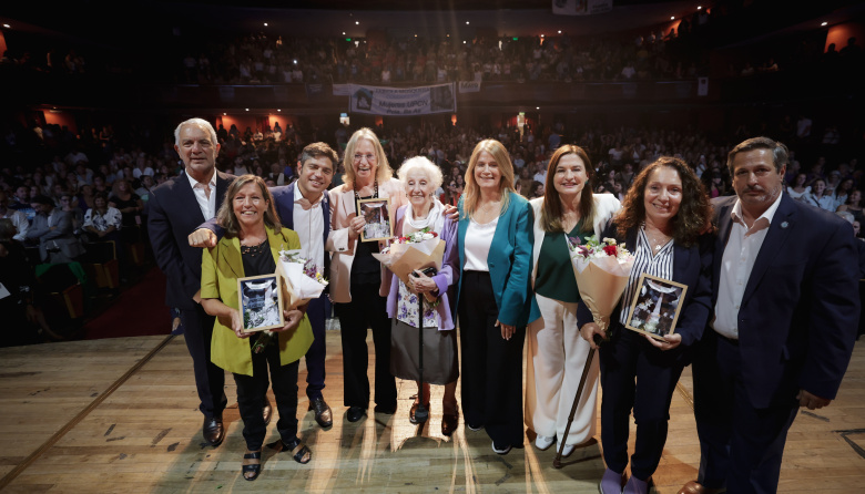 Kicillof participó del cierre de las jornadas por el Dia Internacional de la Mujer Trabajadora