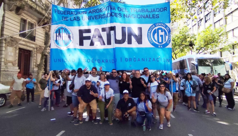 Este martes, vuelven a parar las y los NODOCENTES 