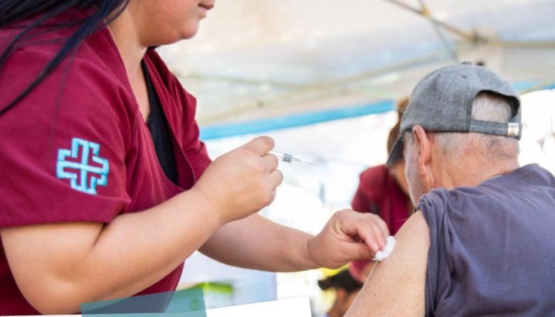 Nueva jornada del Programa "tardes de vacunación" en Monte Chingolo