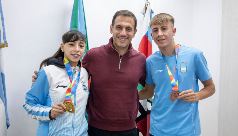 Juegos Suramericanos de la Juventud: Julián Álvarez reconoció a los deportistas lanusenses destacados