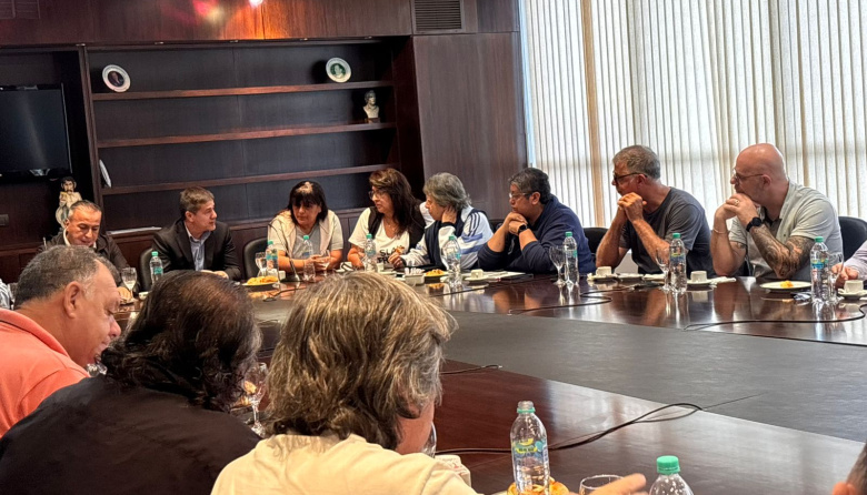 Las 62 recibieron al titular del PJ CABA, Mariano Recalde