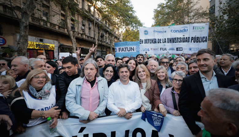 Kicillof participó de la Marcha Federal Universitaria