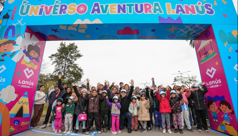 Julián Álvarez encabezó la apertura del Parque "Universo Aventura Lanús"