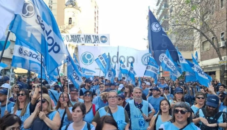 Docentes privados anuncian Jornada Nacional de Protesta para este lunes 3 y se declaran en estado de alerta y movilización