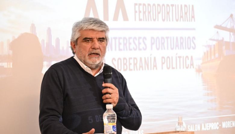 Correa: “La Provincia defiende el trabajo y la soberanía sobre puertos y ríos”