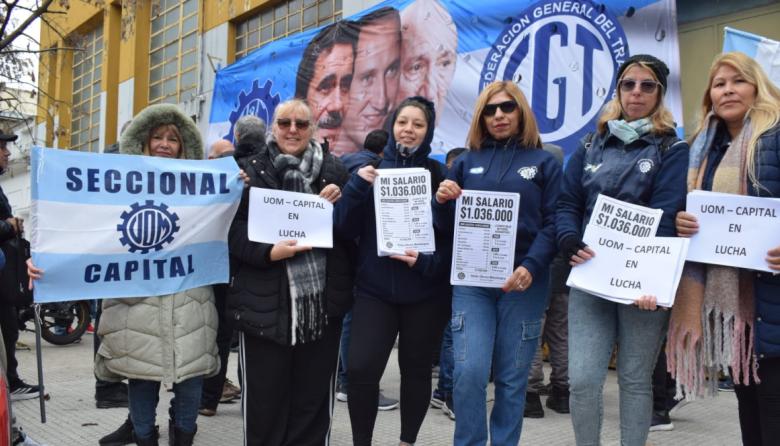 En rechazo a la reforma laboral, la UOM Capital se movilizó frente a empresas metalúrgicas