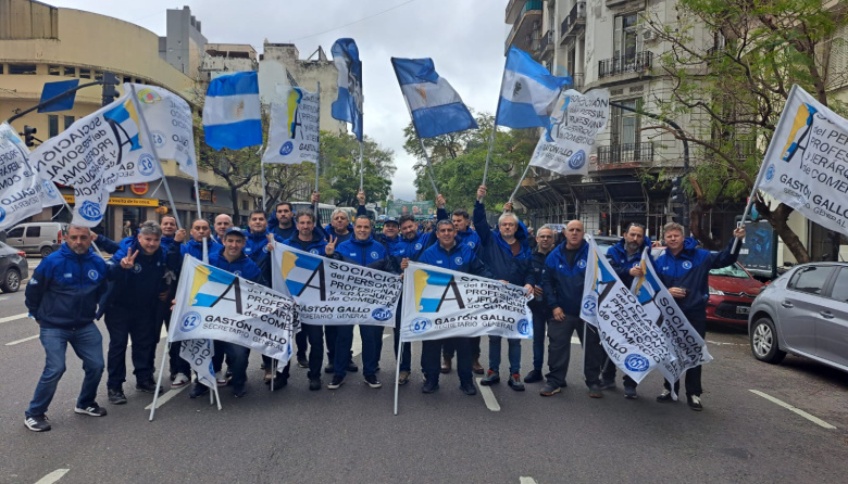 Jerárquicos de Comercio movilizó junto a la CGT en defensa de la industria nacional