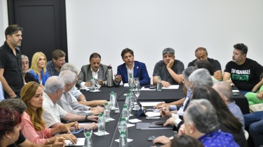 Kicillof encabezó una reunión de dirigentes de Unión por la Patria