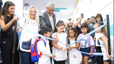 Ferraresi participó del acto de inicio del ciclo lectivo e inauguró obras en Jardín Municipal