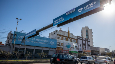 Seguridad: Lanús instaló el primer pórtico de la ciudad con cámaras lectoras de patente