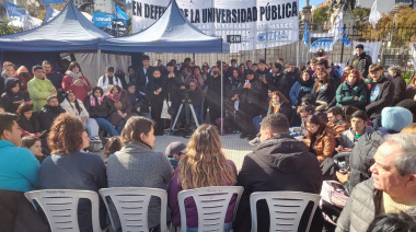 Radio abierta por la Ley de Financiamiento Universitario