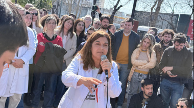 Garrahan: Profesionales y Técnicos convocan a "caravana y ruidazo" desde el Congreso a la residencia de Olivos