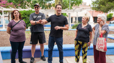 Julián Álvarez recorrió la puesta en valor de la Plaza Concordia