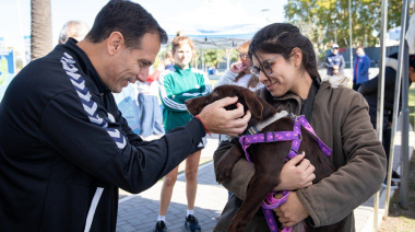 Álvarez visitó la jornada integral de zoonosis en el Parque Central Las Colonias
