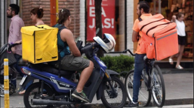 Al Senado: Kicillof envió el proyecto para regular el trabajo en plataformas digitales