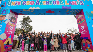 Julián Álvarez encabezó la apertura del Parque "Universo Aventura Lanús"