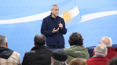 Ferraresi llevó sus propuestas a vecinos y dirigentes de San Nicolás y Zárate