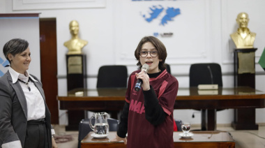 Ian Moche brindó una charla abierta sobre concientización del autismo en el HCD Lanús
