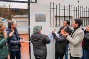 Julián Álvarez y Leandro Decuzzi inauguraron el Centro Comunitario Mamá Antula