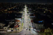 Avanzan las tareas de repotenciación de luminarias sobre la Avenida Eva Perón