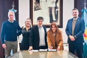 Sierra y Kicillof firmaron acuerdo para incorporar maquinaria y vehículos para Avellaneda