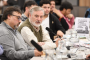 El poder político de un trapo tribunero: cuando el fútbol expone la mentira de la despolitización