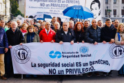 ANDUNA marchó junto a las y los jubilados