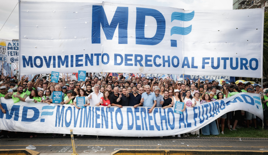 Kicillof participó de la marcha en rechazo a la reforma laboral