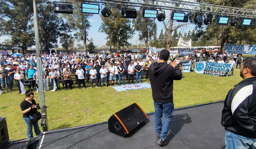 Químicos y Petroquímicos: rumbo a las elecciones, masivo respaldo a la conducción de Aveiro